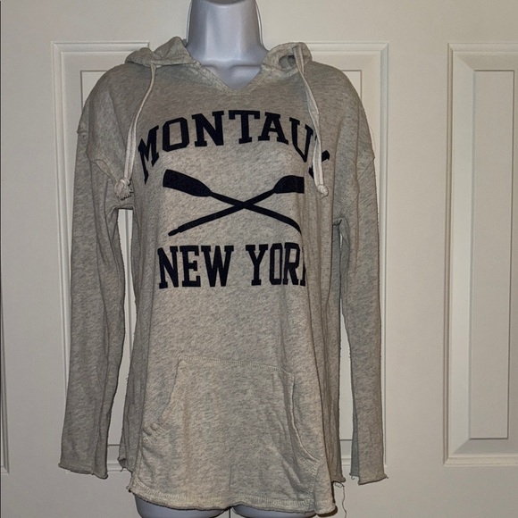 Gray Montauk New York Hoodie - Picture 2 of 6